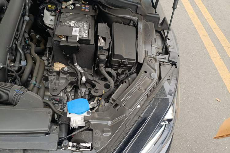 Used Volkswagen Lamando 2024 Lavida L 280TSI DSG Cool & Spicy Edition Engine Bay Left