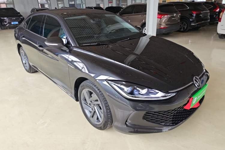 Used Volkswagen Lamando 2024 Lingdu L 200TSI DSG Trendy & Spicy Edition Front Right 45 Deg