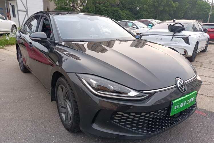 Used Volkswagen Lamando 2024 Lavida L 280TSI DSG Spicy Edition Front Right 45 Deg