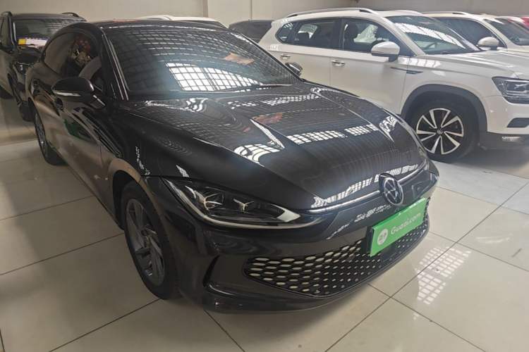 Used Volkswagen Lamando 2024 Lavida L 280TSI DSG Spicy Edition Front Right 45 Deg
