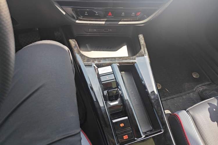 Used Volkswagen Lamando 2024 Lavida L 280TSI DSG Spicy Edition Gear Lever