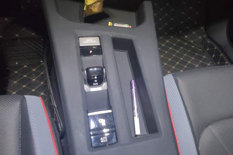 Used Volkswagen Lamando 2024 Lavida L 280TSI DSG Cool & Spicy Edition Gear Lever