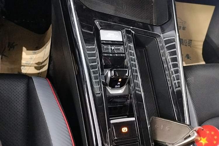 Used Volkswagen Lamando 2024 Lavida L 280TSI DSG Cool & Spicy Edition Gear Lever