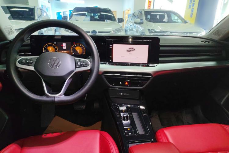 Used Volkswagen Lamando 2024 Lingdu L 200TSI DSG Trendy & Spicy Edition Interior 2