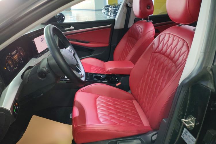 Used Volkswagen Lamando 2024 Lingdu L 200TSI DSG Trendy & Spicy Edition Left Front Seat