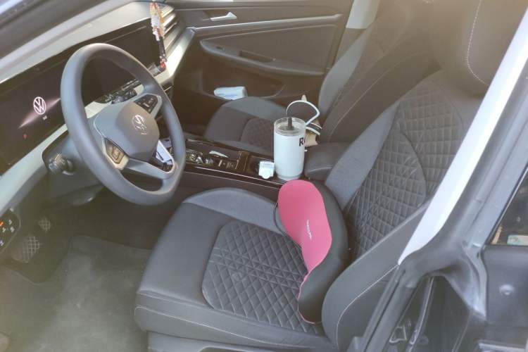 Used Volkswagen Lamando 2024 Lingdu L 200TSI DSG Trendy & Spicy Edition Left Front Seat