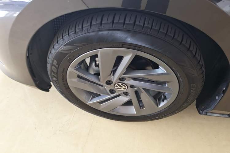 Used Volkswagen Lamando 2024 Lingdu L 200TSI DSG Trendy & Spicy Edition Left Front Wheel Hub