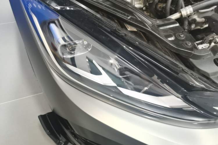 Used Volkswagen Lamando 2024 Lavida L 280TSI DSG Cool & Spicy Edition Right Front Headlight