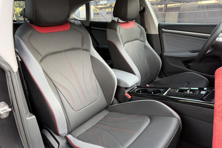 Used Volkswagen Lamando 2024 Lavida L 280TSI DSG Spicy Edition Right Front Seat