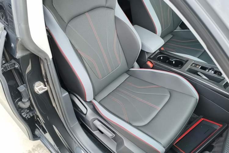 Used Volkswagen Lamando 2024 Lavida L 280TSI DSG Spicy Edition Right Front Seat