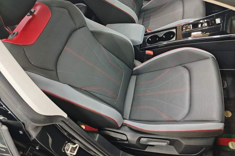 Used Volkswagen Lamando 2024 Lavida L 280TSI DSG Cool & Spicy Edition Right Front Seat