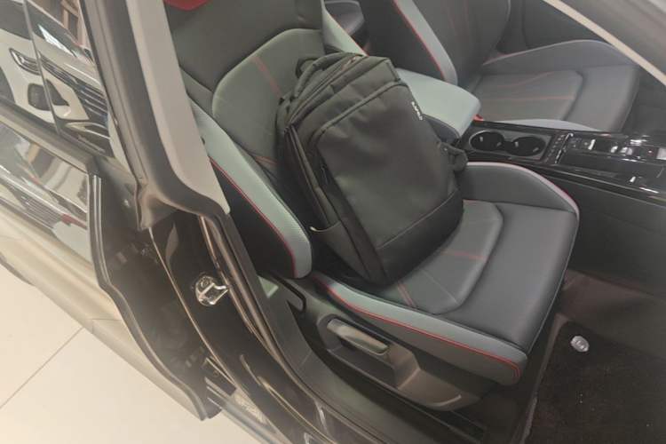 Used Volkswagen Lamando 2024 Lavida L 280TSI DSG Spicy Edition Right Front Seat