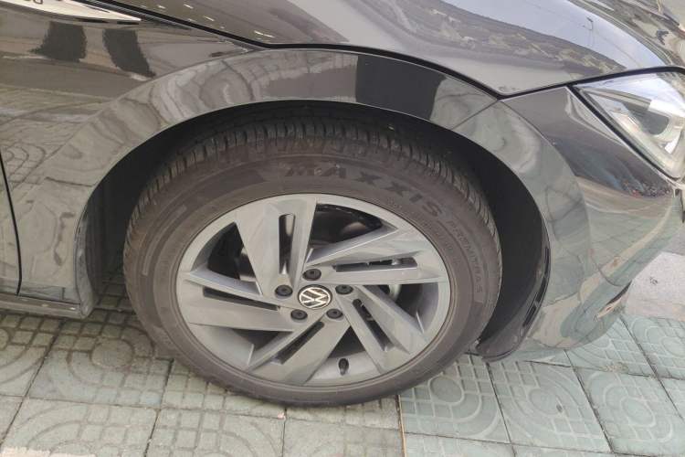 Used Volkswagen Lamando 2024 Lavida L 280TSI DSG Spicy Edition Right Front Wheel Hub