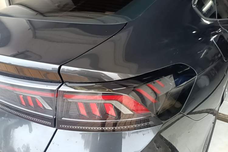 Used Volkswagen Lamando 2024 Lavida L 280TSI DSG Spicy Edition Right Rear Taillight
