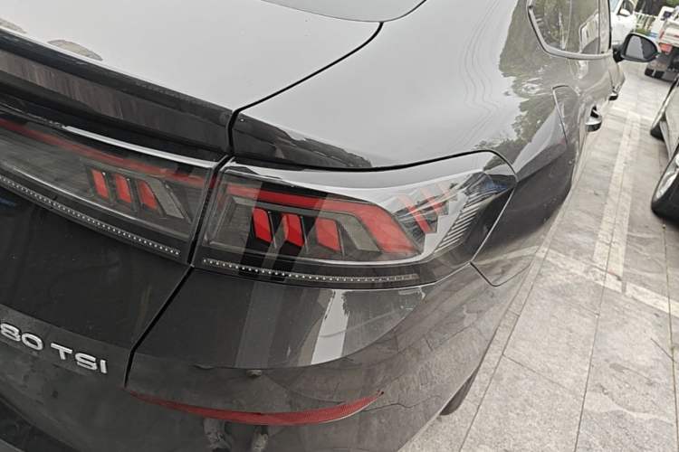Used Volkswagen Lamando 2024 Lavida L 280TSI DSG Spicy Edition Right Rear Taillight