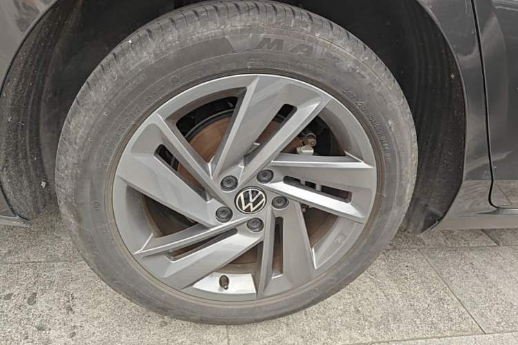 Used Volkswagen Lamando 2024 Lavida L 280TSI DSG Spicy Edition Right Rear Wheel Hub