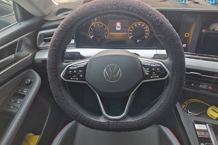 Used Volkswagen Lamando 2024 Lavida L 280TSI DSG Cool & Spicy Edition Steering Wheel