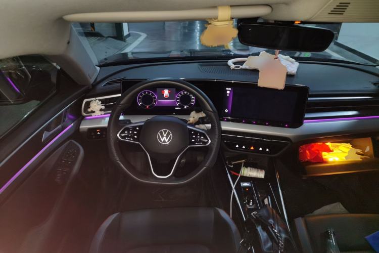 Used Volkswagen Lamando 2024 Lavida L 280TSI DSG Cool & Spicy Edition Steering Wheel