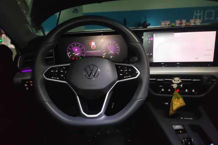 Used Volkswagen Lamando 2024 Lavida L 280TSI DSG Cool & Spicy Edition Steering Wheel