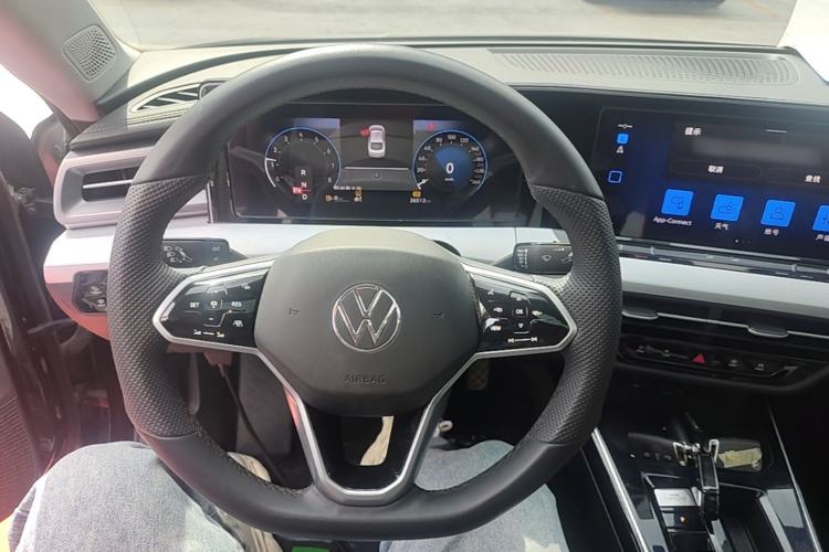Used Volkswagen Lamando 2024 Lavida L 280TSI DSG Cool & Spicy Edition Steering Wheel