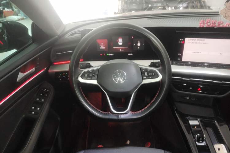 Used Volkswagen Lamando 2024 Lingdu L 200TSI DSG Trendy & Spicy Edition Steering Wheel