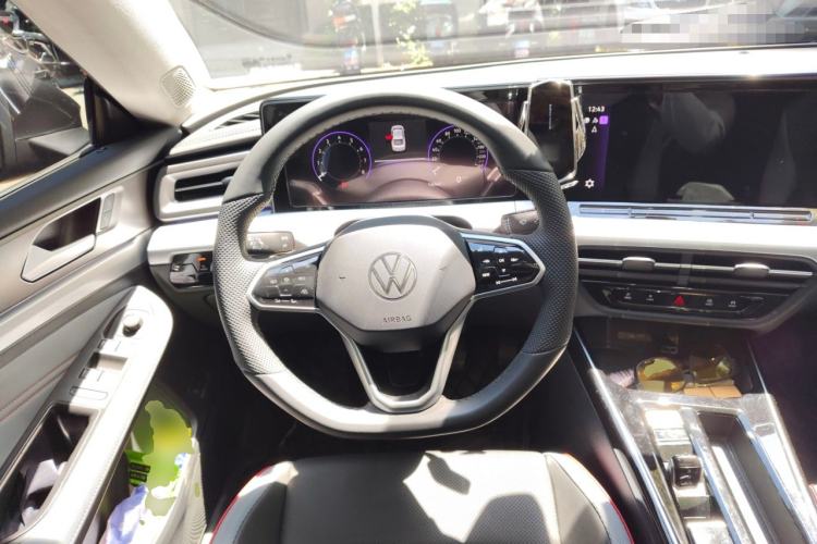 Used Volkswagen Lamando 2024 Lavida L 280TSI DSG Cool & Spicy Edition Steering Wheel