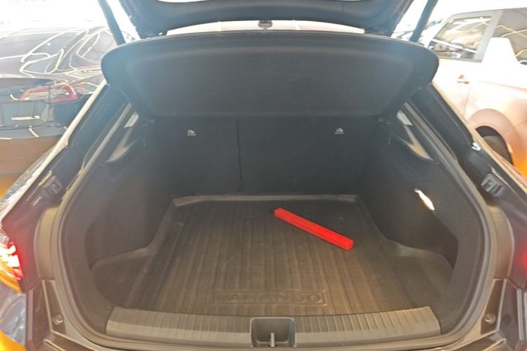 Used Volkswagen Lamando 2024 Lavida L 280TSI DSG Spicy Edition Trunk
