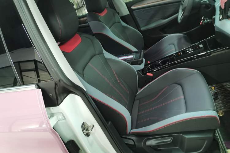 Used Volkswagen Lamando 2024 Lavida L 280TSI DSG Cool & Spicy Edition Right Front Seat