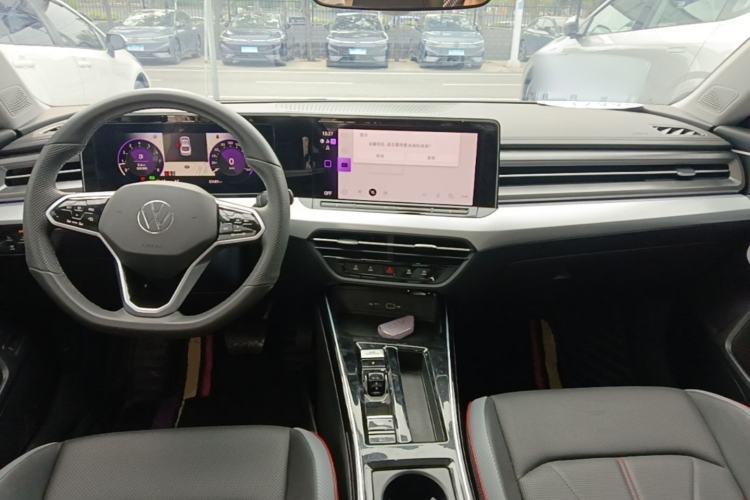 Used Volkswagen Lamando 2024 Lavida L 280TSI DSG Cool & Spicy Edition Center Console