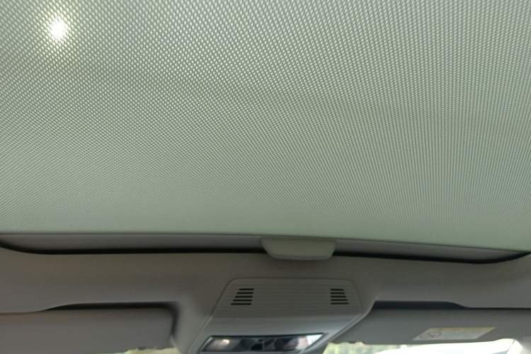 Used Volkswagen Lamando 2024 Lavida L 280TSI DSG Cool & Spicy Edition Headliner
