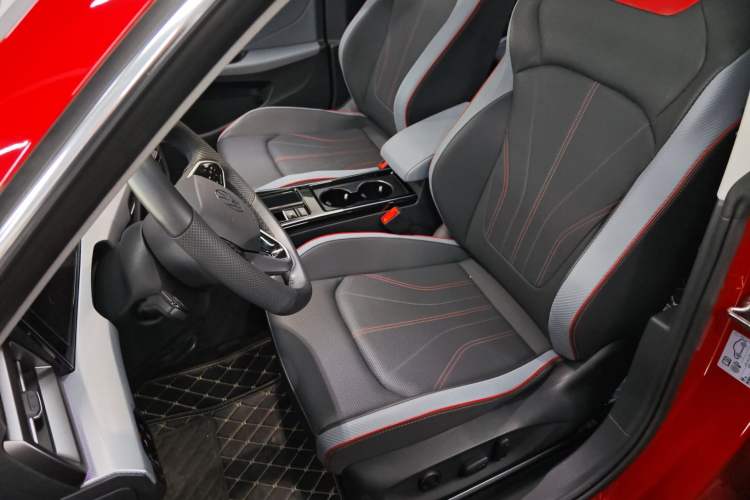 Used Volkswagen Lamando 2024 Lavida L 280TSI DSG Cool & Spicy Edition Left Front Seat