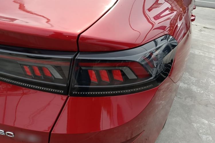 Used Volkswagen Lamando 2024 Lavida L 280TSI DSG Cool & Spicy Edition Right Rear Taillight