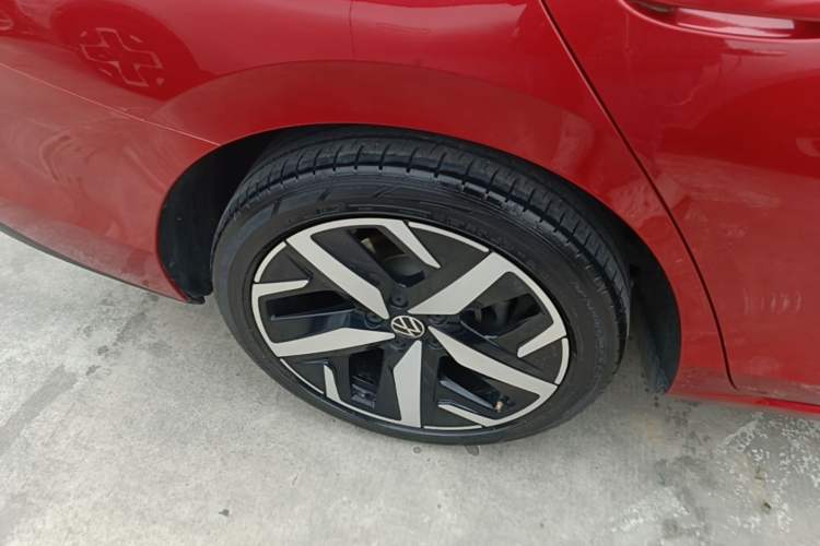 Used Volkswagen Lamando 2024 Lavida L 280TSI DSG Cool & Spicy Edition Right Rear Wheel Hub