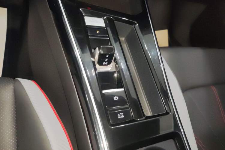 Used Volkswagen Lamando 2024 Lavida L 280TSI DSG Cool & Spicy Edition Gear Lever