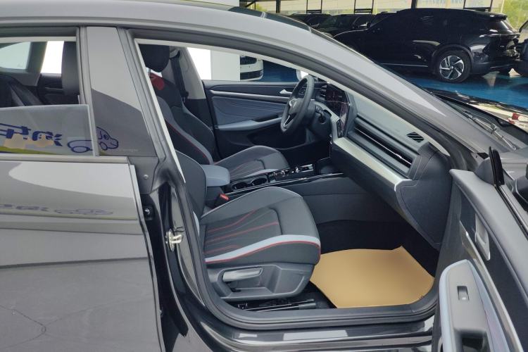 Used Volkswagen Lamando 2024 Lavida L 280TSI DSG Spicy Edition Right Front Seat