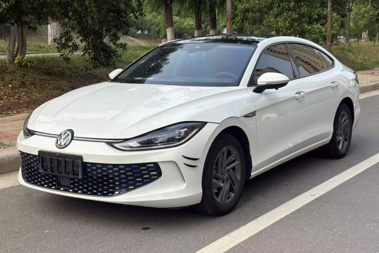 Used Volkswagen Lamando 2024 Lavida L 280TSI DSG Spicy Edition Guazi used car, China used car export, Used car for sale, Used  cars, Cheapest cars for sale