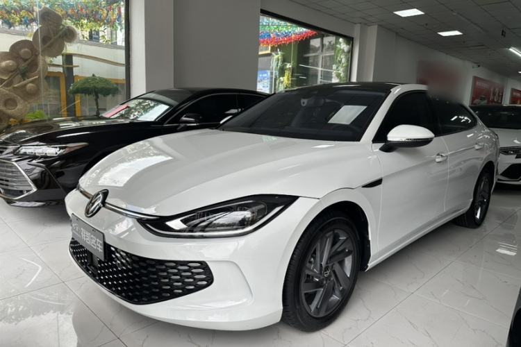 Used Volkswagen Lamando 2024 Lavida L 280TSI DSG Spicy Edition Guazi used car, China used car export, Used car for sale, Used  cars, Cheapest cars for sale