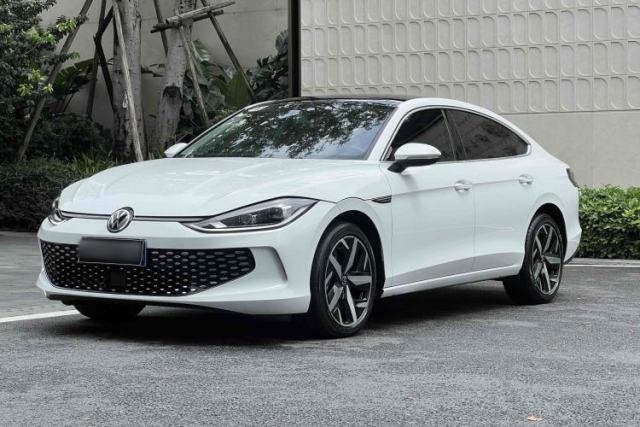Used Volkswagen Lamando 2024 Lavida L 280TSI DSG Cool & Spicy Edition
