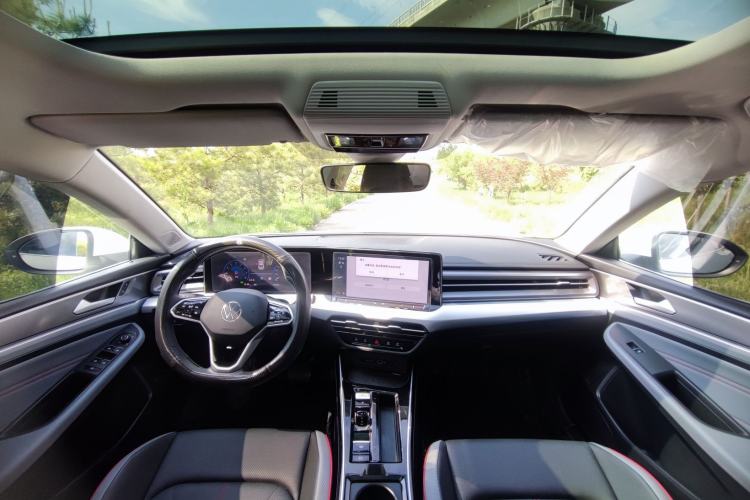 Used Volkswagen Lamando 2024 Lavida L 280TSI DSG Cool & Spicy Edition Audio And AC Panel