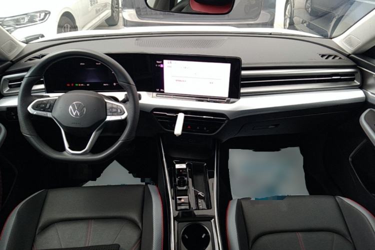 Used Volkswagen Lamando 2024 Lavida L 280TSI DSG Cool & Spicy Edition Center Console