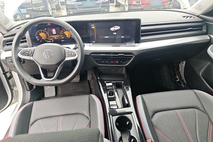 Used Volkswagen Lamando 2024 Lavida L 280TSI DSG Spicy Edition Center Console
