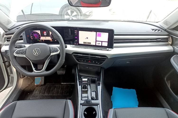 Used Volkswagen Lamando 2024 Lavida L 280TSI DSG Cool & Spicy Edition Center Console