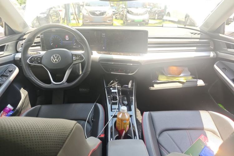 Used Volkswagen Lamando 2024 Lavida L 280TSI DSG Cool & Spicy Edition Center Console