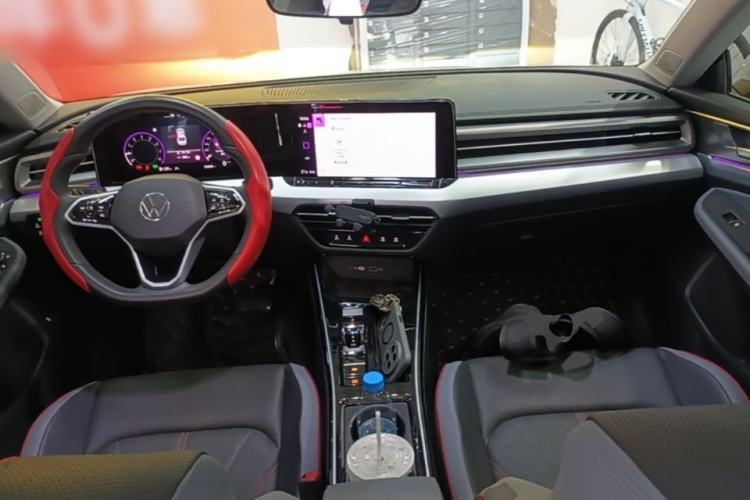 Used Volkswagen Lamando 2024 Lavida L 280TSI DSG Cool & Spicy Edition Center Console