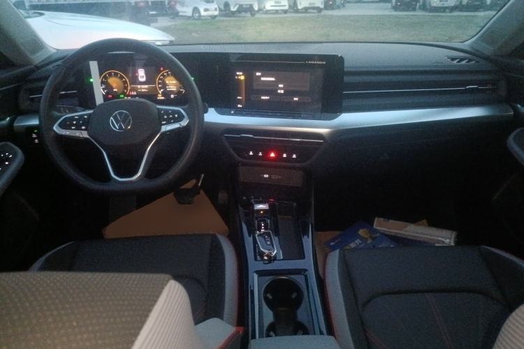 Used Volkswagen Lamando 2024 Lavida L 280TSI DSG Spicy Edition Center Console