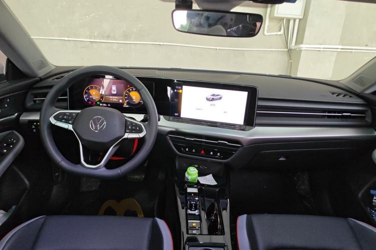 Used Volkswagen Lamando 2024 Lavida L 280TSI DSG Spicy Edition Center Console