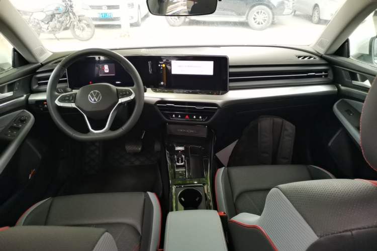 Used Volkswagen Lamando 2024 Lavida L 280TSI DSG Spicy Edition Center Console