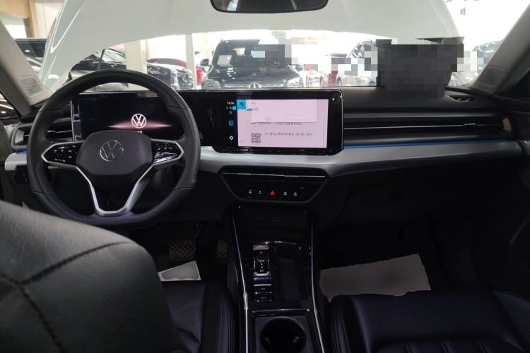 Used Volkswagen Lamando 2024 Lavida L 280TSI DSG Cool & Spicy Edition Center Console