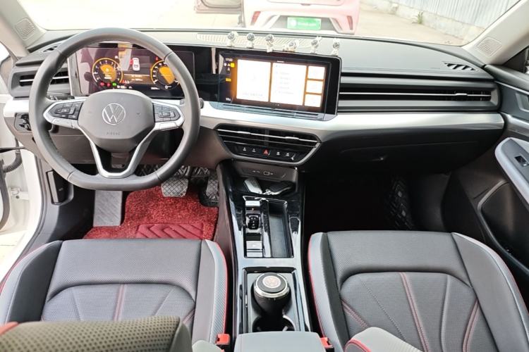 Used Volkswagen Lamando 2024 Lavida L 280TSI DSG Spicy Edition Center Console
