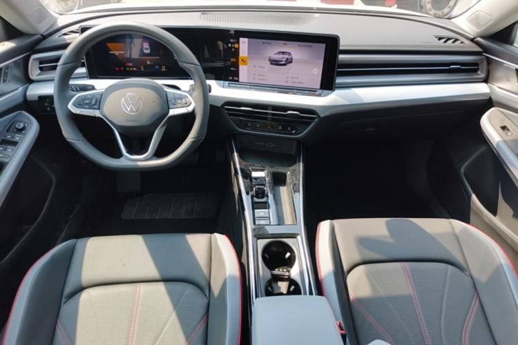 Used Volkswagen Lamando 2024 Lavida L 280TSI DSG Cool & Spicy Edition Center Console